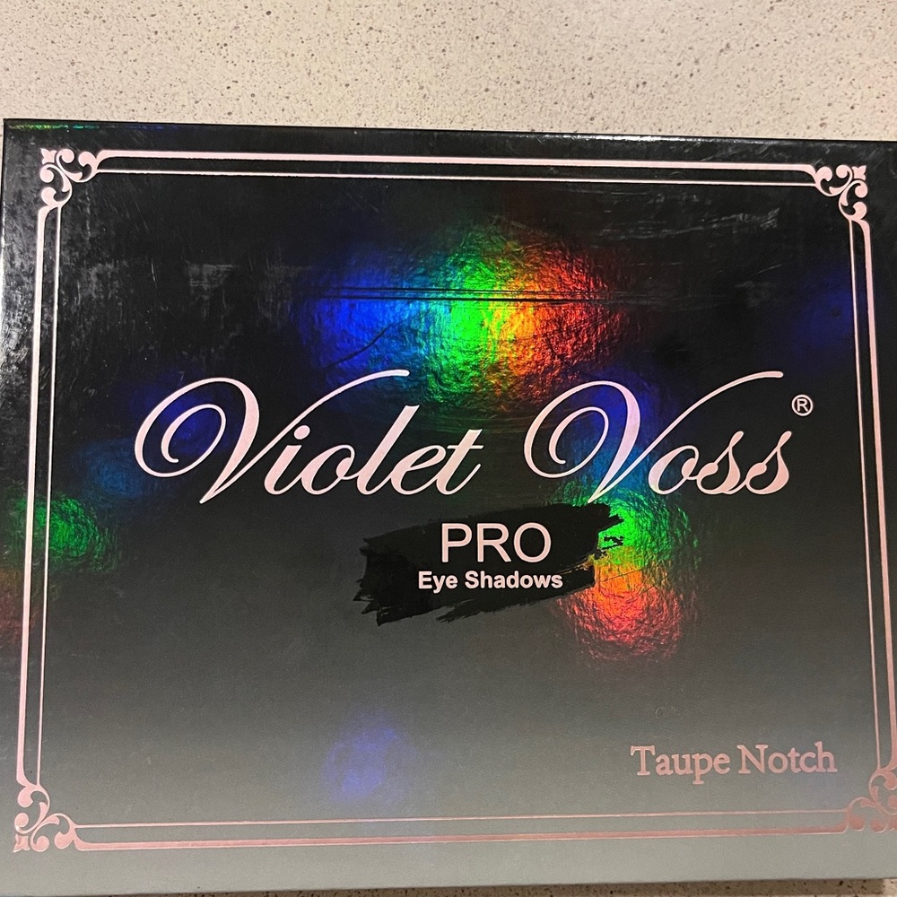 ๐ช Violet Voss Pro Taupe Notch Eyeshadow Palette ๐ช - Picture 6 of 7